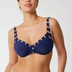 Haut De Maillot Avec Armatures Marine Précieux TAVOLARA 6 Haut De Maillot Avec Armatures Marine Précieux TAVOLARA -Bestform Lingerie CS14103 A27 WEB 11 e32314b5 2f17 45c3 af1a 7f0de9b8724e