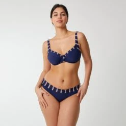 Haut De Maillot Avec Armatures Marine Précieux TAVOLARA 7 Haut De Maillot Avec Armatures Marine Précieux TAVOLARA -Bestform Lingerie CS14103 A27 WEB 3 e4d5c231 33fd 43a7 9104 caee62496209